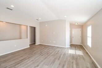 11732 Silver Hill Dr in Jacksonville, FL - Building Photo - Building Photo