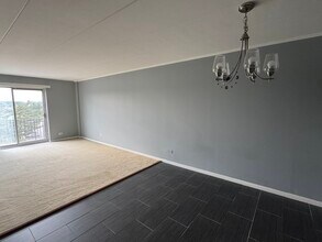 300 S Roselle Rd in Schaumburg, IL - Building Photo - Building Photo