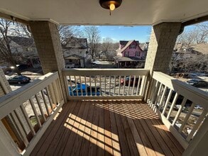 4117 Charlotte St, Unit 2N in Kansas City, MO - Building Photo - Building Photo