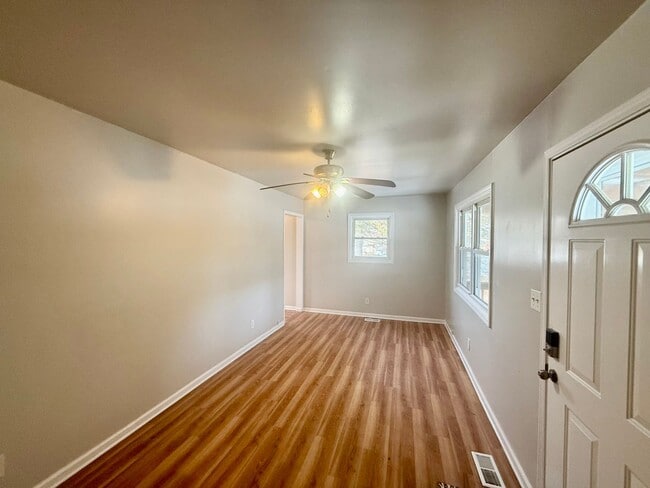 1463 Thomas Haith Ln in Burlington, NC - Building Photo - Building Photo