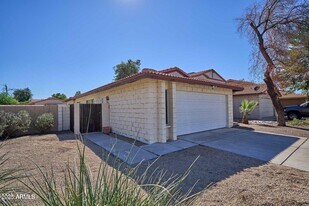 2701 W Temple St in Chandler, AZ - Building Photo