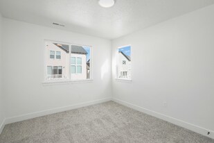 1298 Sage Dr in Lehi, UT - Building Photo