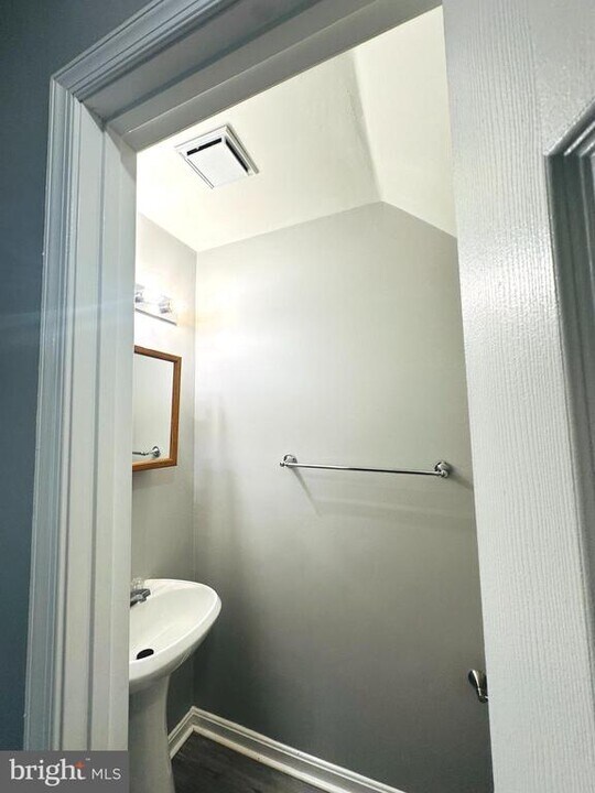 3231 Halcyon Ct in Ellicott City, MD - Building Photo