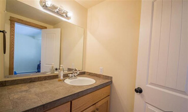 23140 Schussmark Trl in Oak Creek, CO - Building Photo - Building Photo