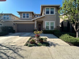 1824 Giardino Way in Modesto, CA - Building Photo