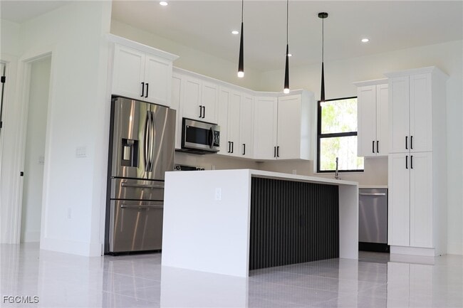 property at 3221 Vera Ct