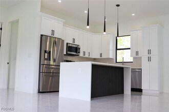 3221 Vera Ct in Lehigh Acres, FL - Building Photo - Building Photo
