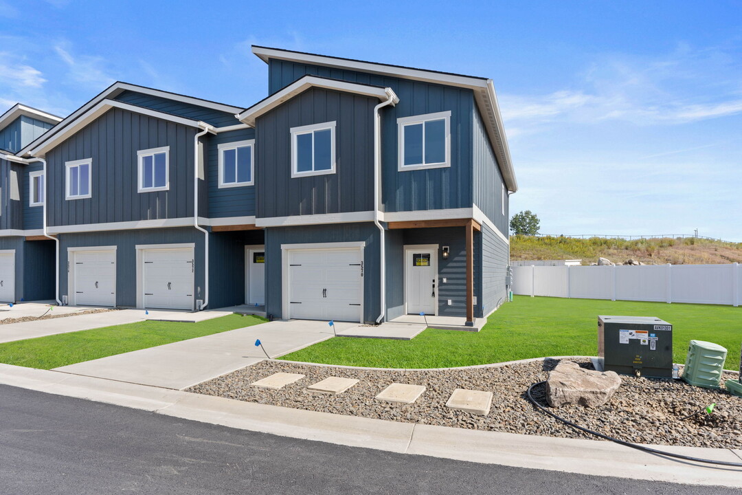 3572 Blaze Lp in Post Falls, ID - Foto de edificio