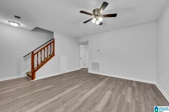 2555 Hampstead Dr in Birmingham, AL - Building Photo - Building Photo