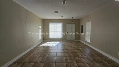 2373 Broadway Ave in Jacksonville, FL - Building Photo - Building Photo