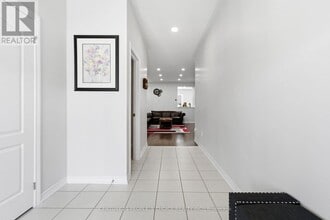 188 Bonnieglen Farm Blvd in Caledon, ON - Building Photo - Building Photo