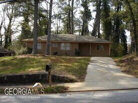 3217 McAfee Rd in Decatur, GA - Building Photo
