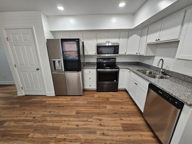 61 Edwards Ave in Florence, KY - Building Photo - Building Photo