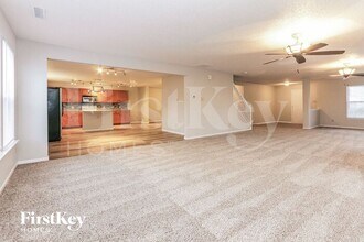 1078 Millstone Ct in Franklin, IN - Foto de edificio - Building Photo