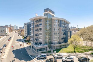 Point 262 in Cambridge, MA - Building Photo