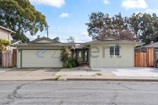 4564 Angeles Ave in Fremont, CA - Building Photo