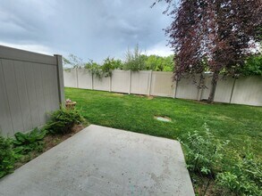 6973 Sienna Park Ln in Midvale, UT - Building Photo - Building Photo