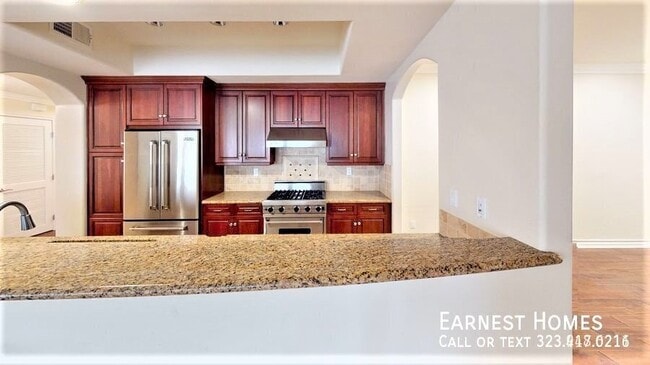 12045 Hoffman St in Los Angeles, CA - Building Photo - Building Photo