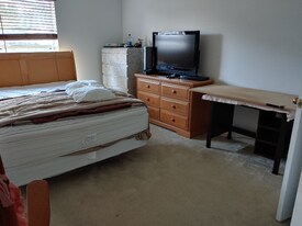 370 Sherman St SE in Palm Bay, FL - Building Photo