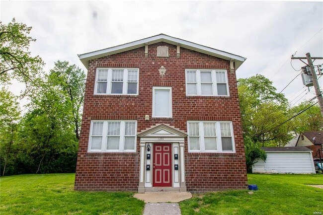 property at 1195 Belrue Ave