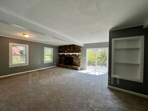 15 Woodbine Rd in Asheville, NC - Building Photo - Building Photo