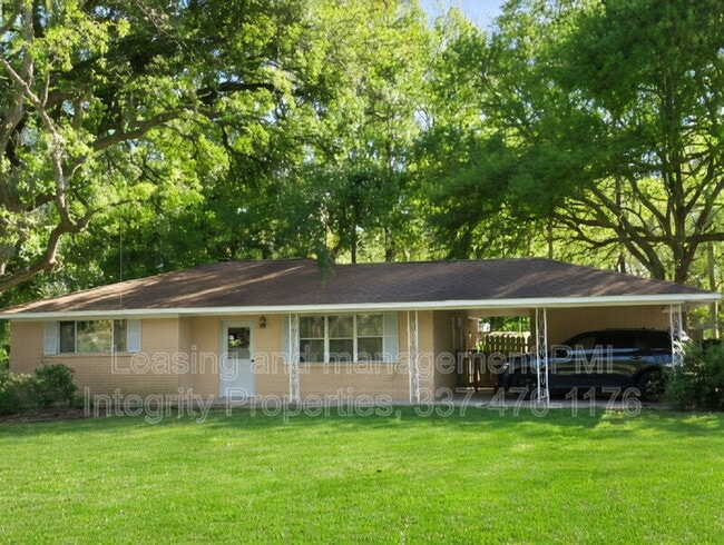 property at 1512 W Hugh Loop Rd