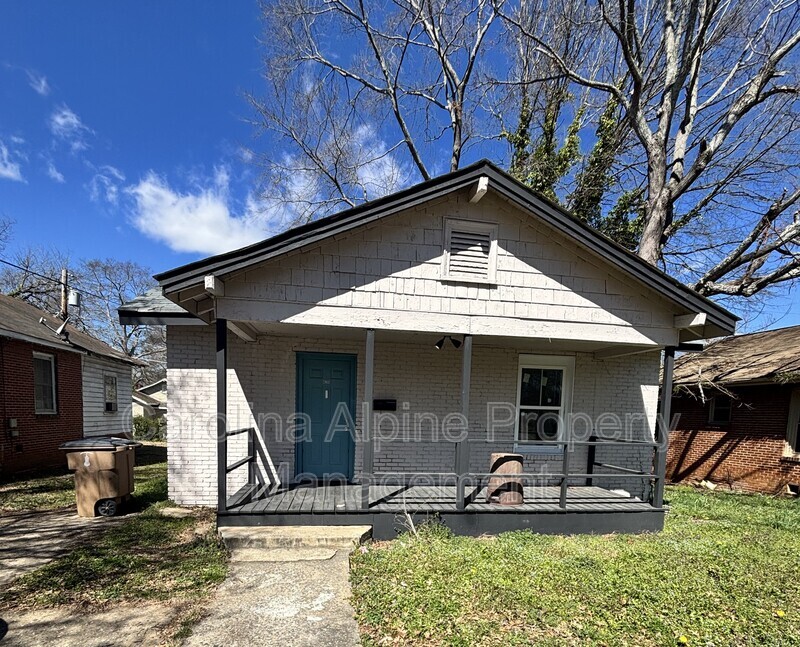 825 Buffalo St in Shelby, NC - Building Photo