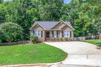 126 Crookham Ct in Wake Forest, NC - Building Photo - Building Photo
