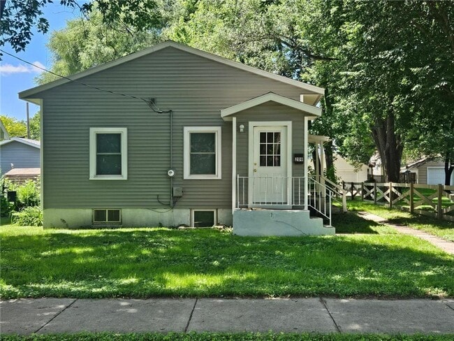 property at 209 29th Ave N