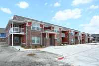 Residences of Solms Village Apartments in New Braunfels, TX - Foto de edificio - Building Photo