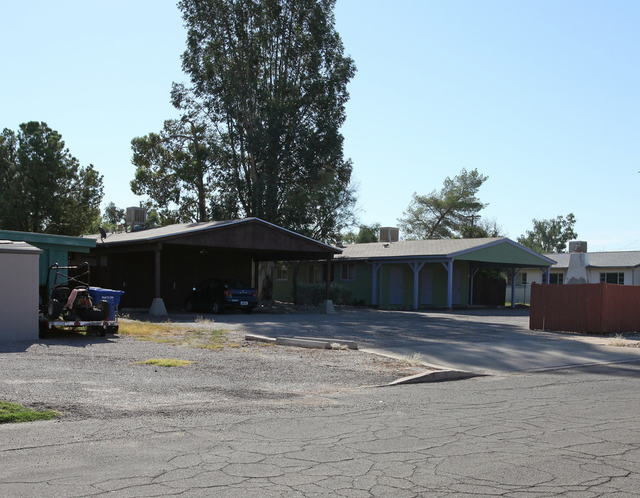 1912-1922 N Madelyn Cir in Tucson, AZ - Building Photo