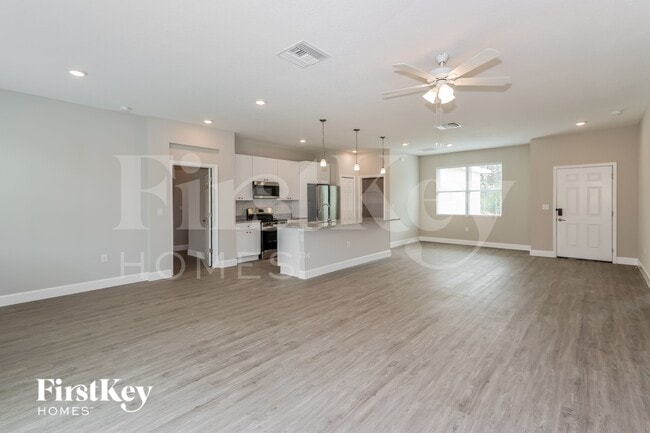 339 Halloran St SE, Unit A in Palm Bay, FL - Foto de edificio - Building Photo