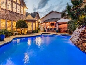 102 Bentwood Ct in Denton, TX - Building Photo - Building Photo