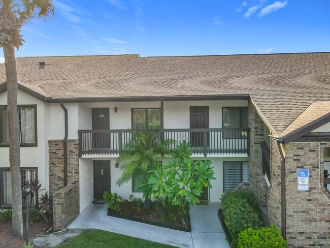1515 Huntington Ln