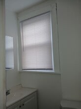 3719 L St, Unit 1 in Philadelphia, PA - Foto de edificio - Building Photo