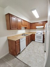 600 Reusens Rd in Lynchburg, VA - Foto de edificio - Building Photo