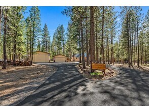 153363 Hackamore Ln in La Pine, OR - Building Photo - Building Photo