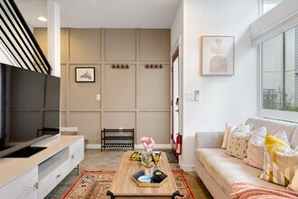 620D 10th Ave E in Seattle, WA - Building Photo - Building Photo