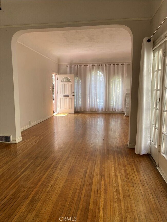 1210 S Citrus Ave in Los Angeles, CA - Building Photo - Building Photo