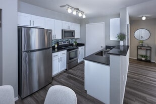 Stonemeadow Farms in Bothell, WA - Building Photo