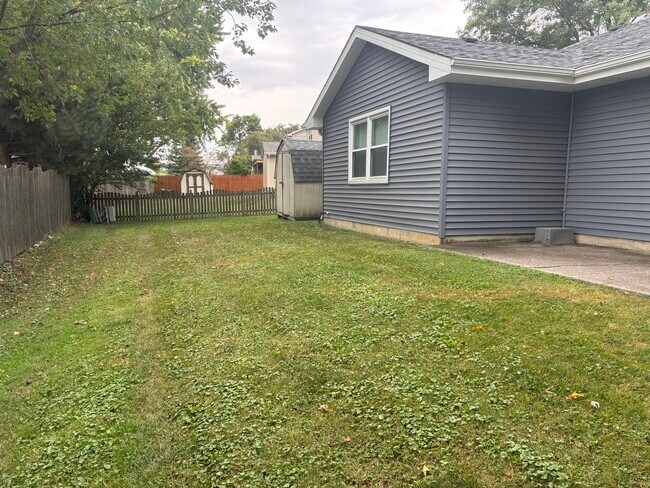 14627 S Pebble Creek Dr in Lockport, IL - Building Photo - Building Photo