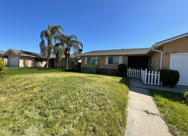 2060 Cody Ct in Turlock, CA - Building Photo - Building Photo