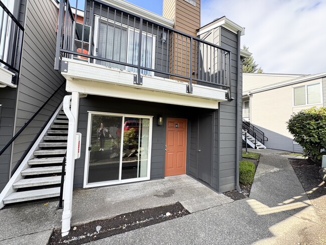 property at 2605 S 272nd St