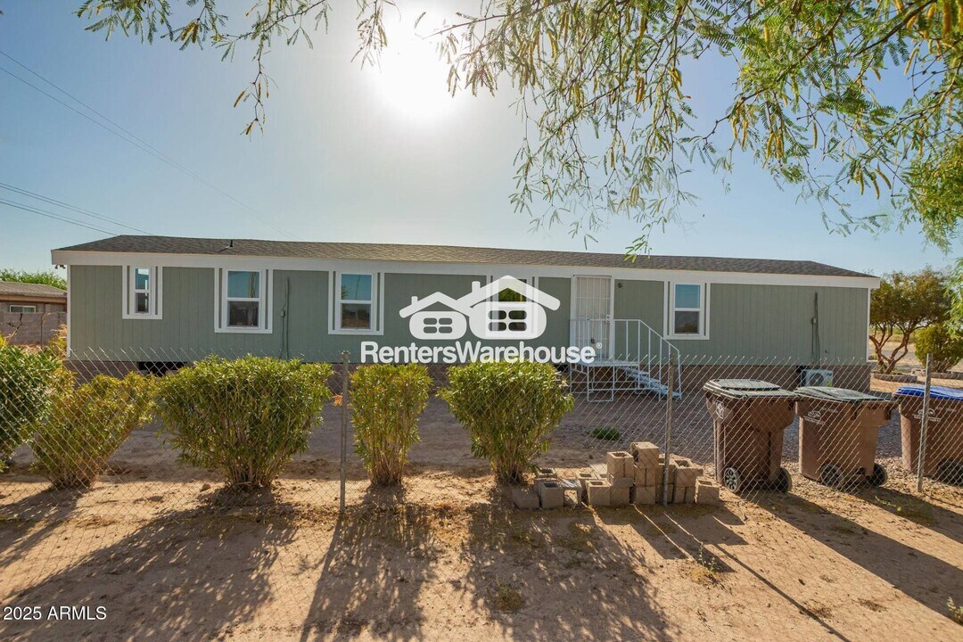 3045 E Cornman Rd in Eloy, AZ - Building Photo