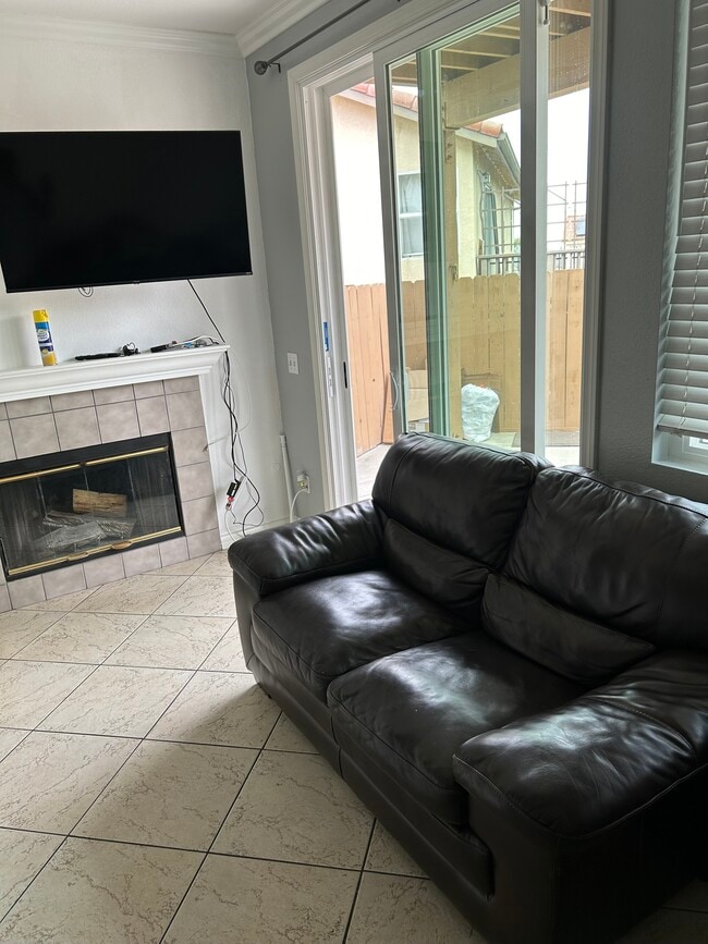 521 Island Breeze Ln, Unit 1 bedroom apartment with in San Diego, CA - Foto de edificio - Building Photo