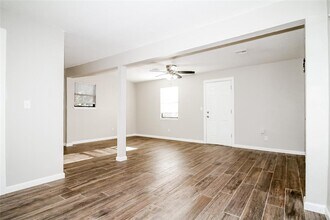 5117 S Lee Ave in Oklahoma City, OK - Building Photo - Building Photo