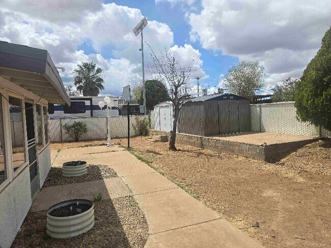 301 Tree Top Ave in Sierra Vista, AZ - Building Photo - Building Photo
