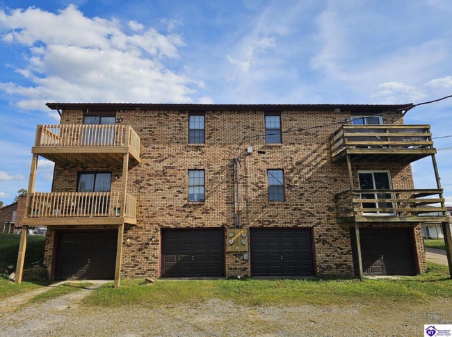 2841 Frontier Ct in Radcliff, KY - Foto de edificio - Building Photo