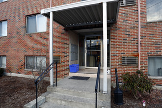 14 Murdock St in Somerville, MA - Foto de edificio - Building Photo