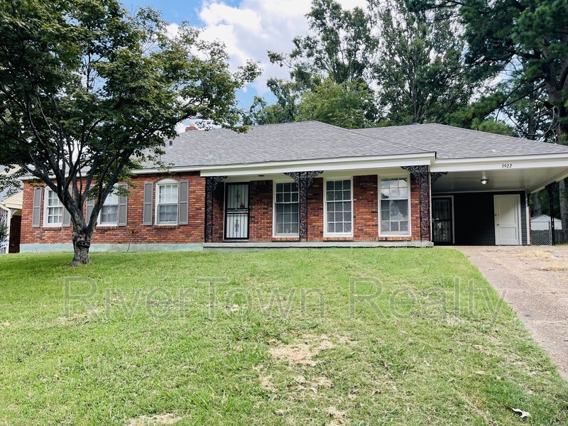 3922 Graceland Dr in Memphis, TN - Building Photo